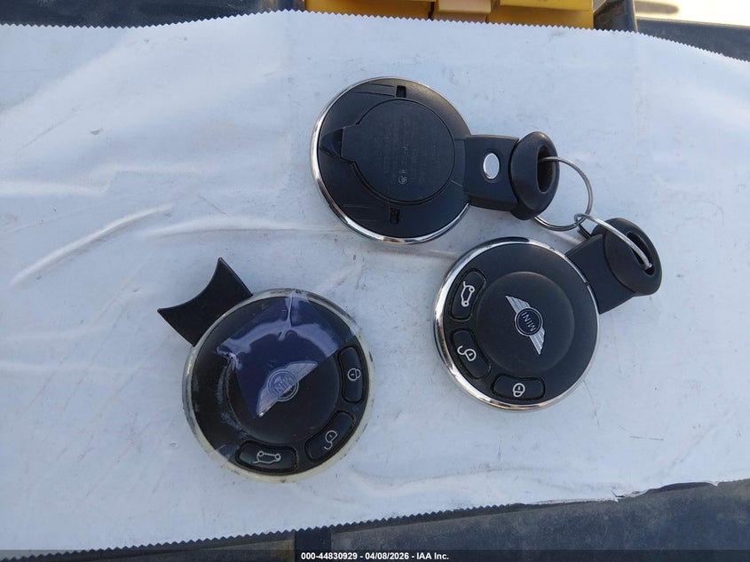 2009 Mini Cooper S Clubman VIN: WMWMM33519TP92070 Lot: 44830929