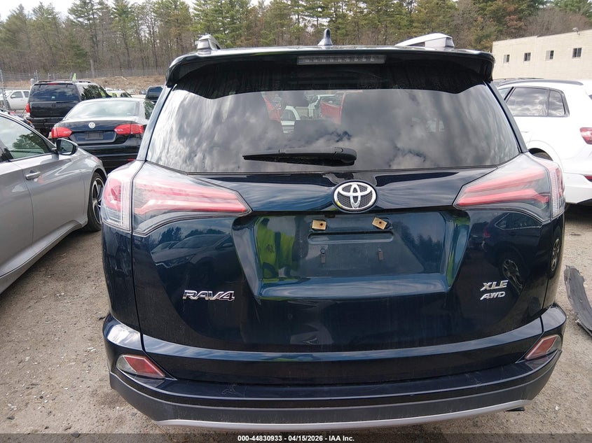 2018 Toyota Rav4 Xle VIN: JTMRFREV7JJ745225 Lot: 44830933