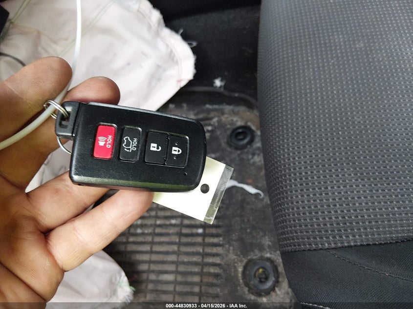 2018 Toyota Rav4 Xle VIN: JTMRFREV7JJ745225 Lot: 44830933