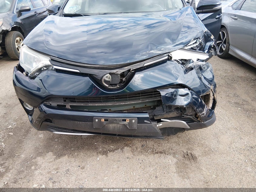 2018 Toyota Rav4 Xle VIN: JTMRFREV7JJ745225 Lot: 44830933