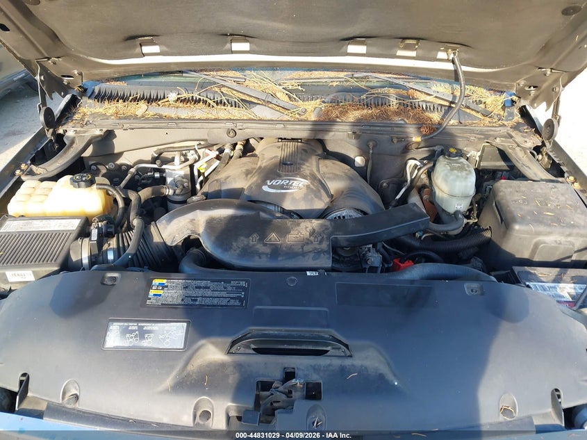 2005 GMC Yukon Denali VIN: 1GKEK63U45J111688 Lot: 44831029