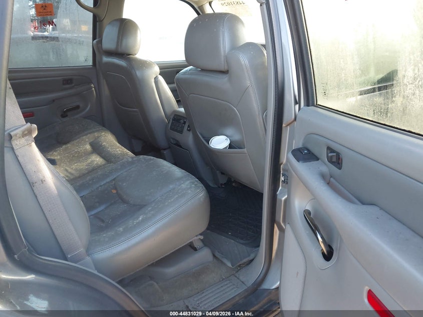 2005 GMC Yukon Denali VIN: 1GKEK63U45J111688 Lot: 44831029