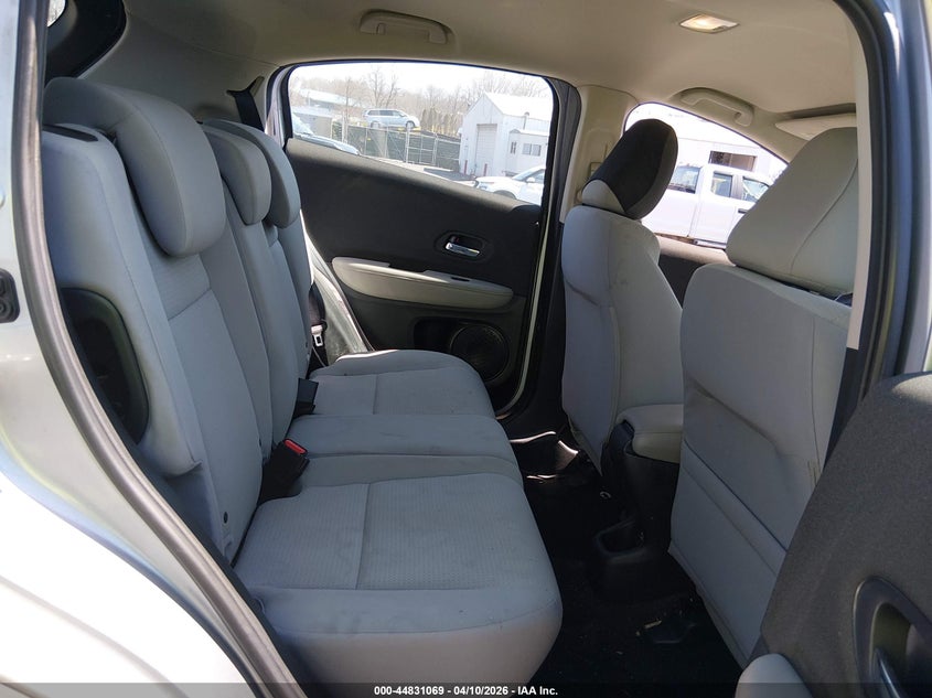 VIN 3CZRU6H38LG701585 2020 HONDA HR-V AWD LX