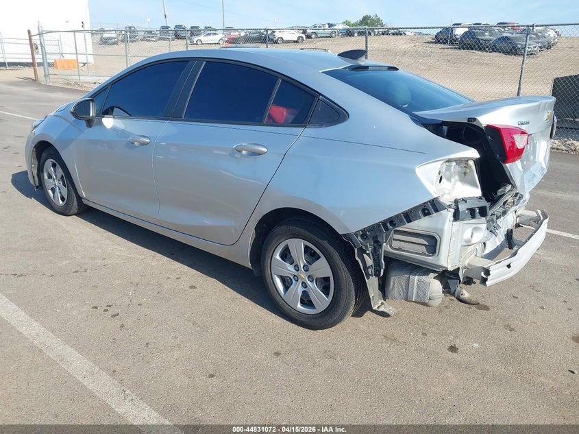2018 CHEVROLET CRUZE auction photo 3