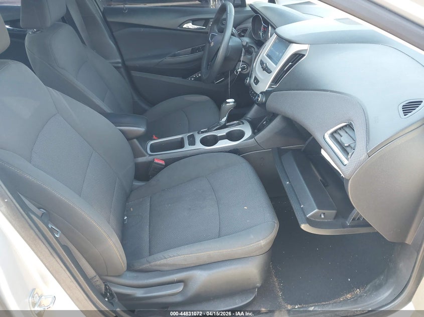 2018 CHEVROLET CRUZE auction photo 5