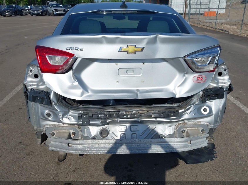 2018 CHEVROLET CRUZE auction photo 6