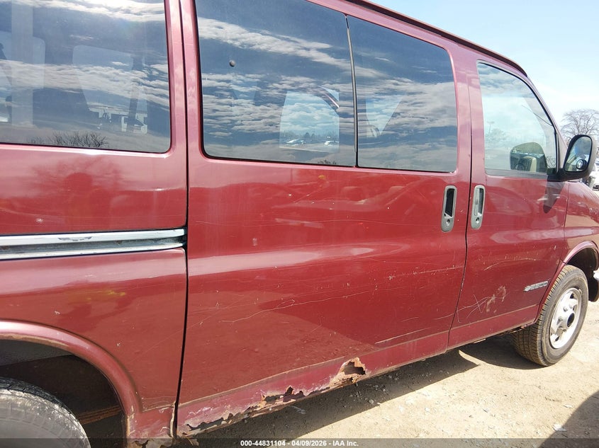 1999 Chevrolet Express VIN: 1GAGG25R3X1152333 Lot: 44831104