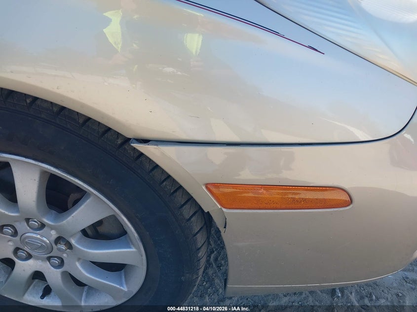 2002 Lexus Es 300 VIN: JTHBF30G720083143 Lot: 44831218