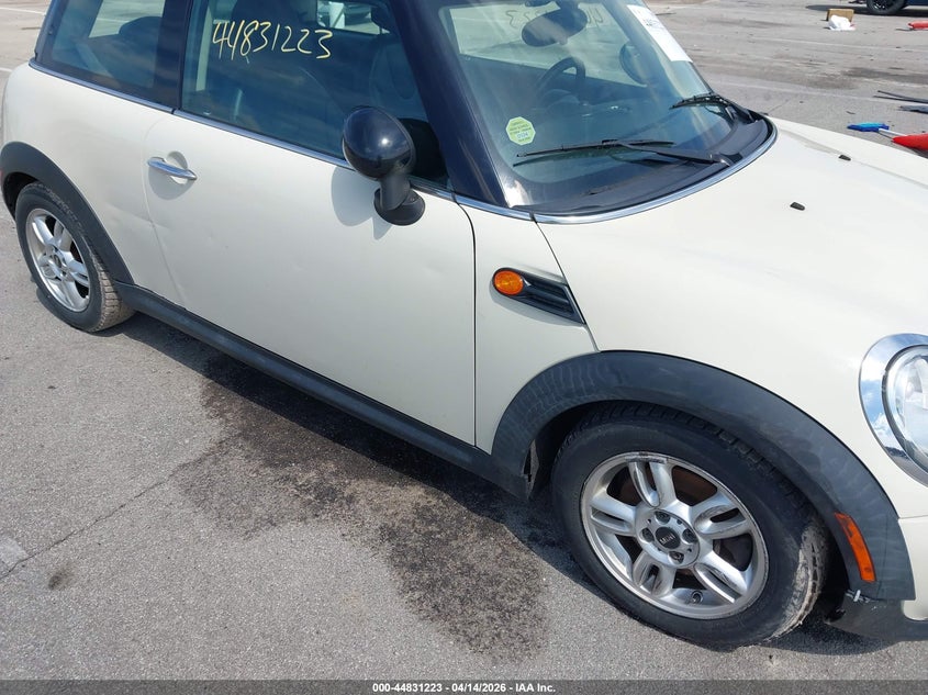 2012 Mini Cooper 1.6 white Lot 111044831223 Vin WMWSU3C58CT257462