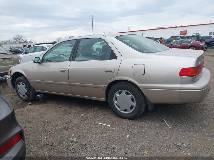 2000 Toyota Camry Ce VIN: 4T1BG22K3YU730841 Lot: 44831264