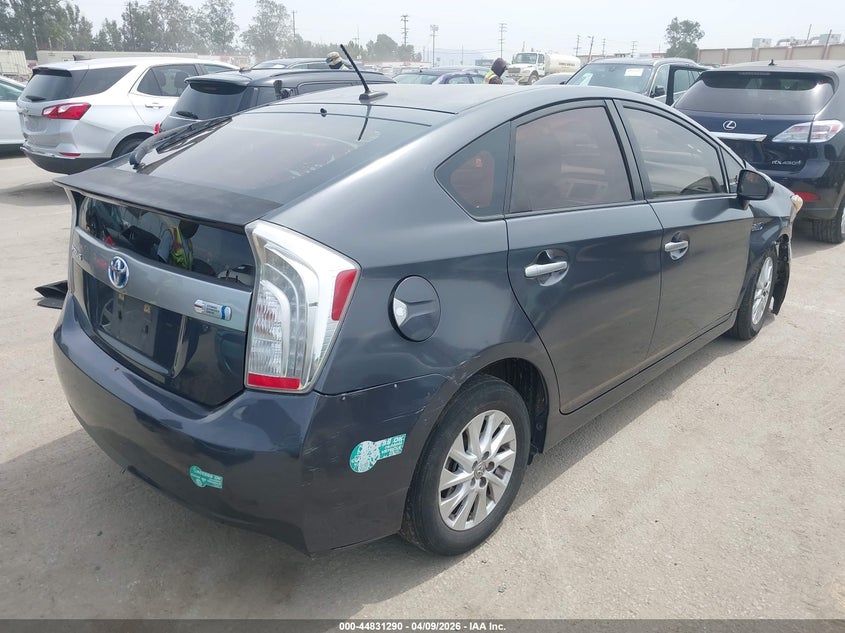 2014 Toyota Prius Plug-In Advanced