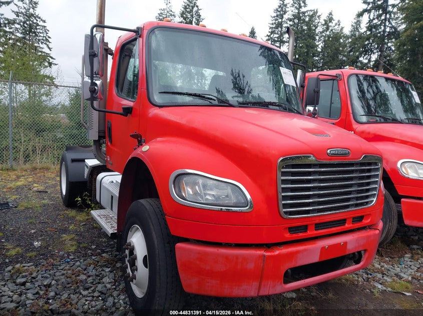 2005 Freightliner M2 106 Medium Duty