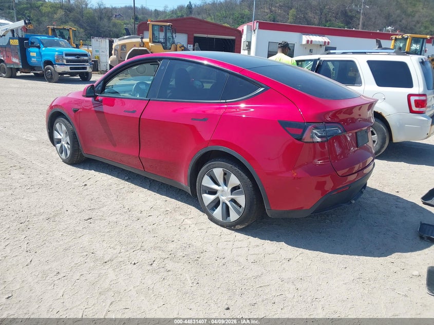 2021 Tesla Model y Long Range Dual Motor All-Wheel Drive red Lot 111044831407 Vin 5YJYGDEE1MF083682