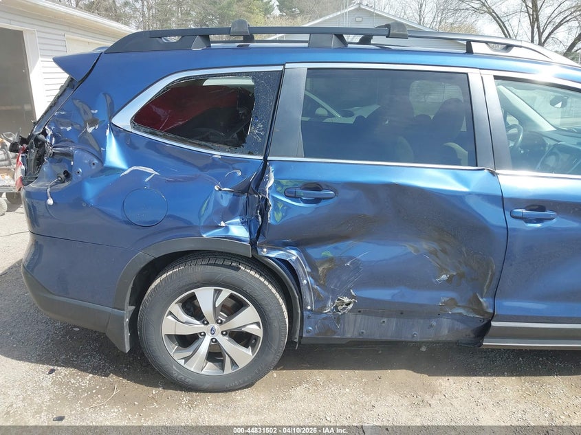 2019 Subaru Ascent Premium VIN: 4S4WMAFD8K3428409 Lot: 44831502