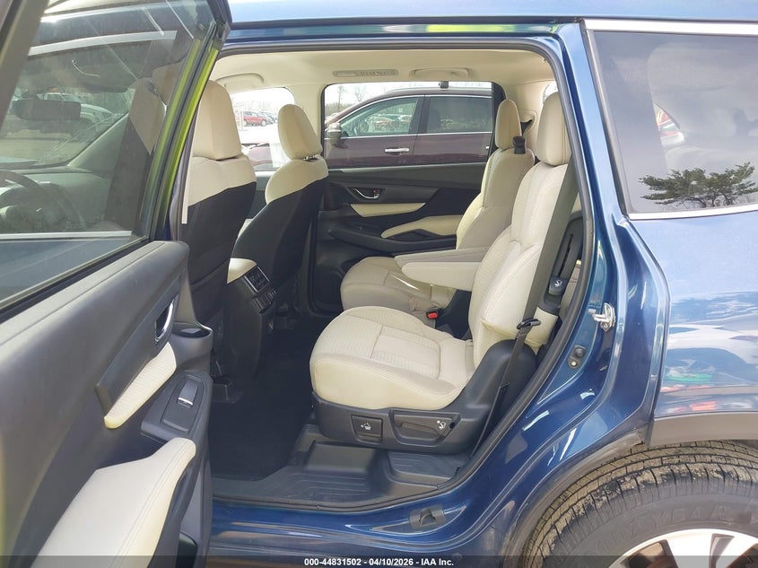 2019 Subaru Ascent Premium VIN: 4S4WMAFD8K3428409 Lot: 44831502