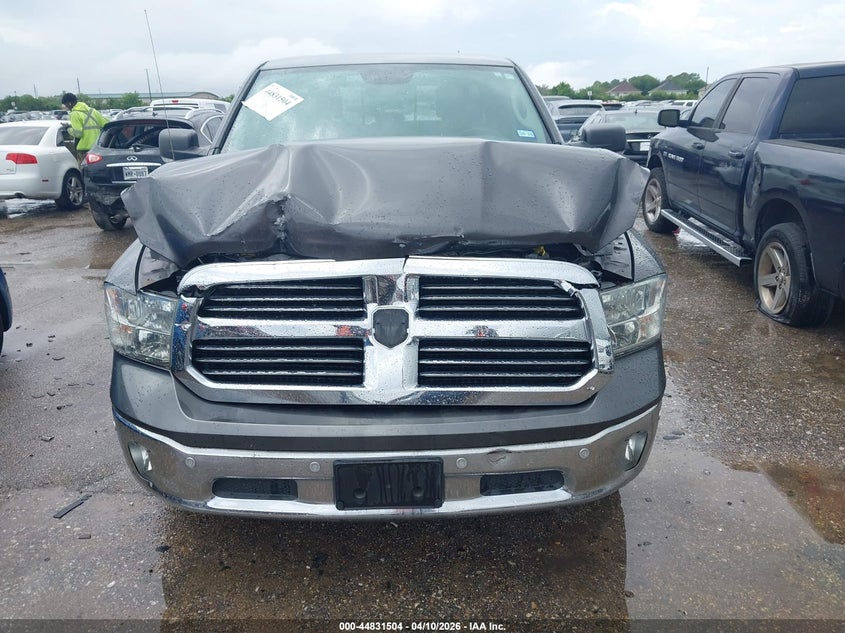 2015 Ram 1500 3.6 Ram Lone Star black Lot 111044831504 Vin 1C6RR6GG2FS722366