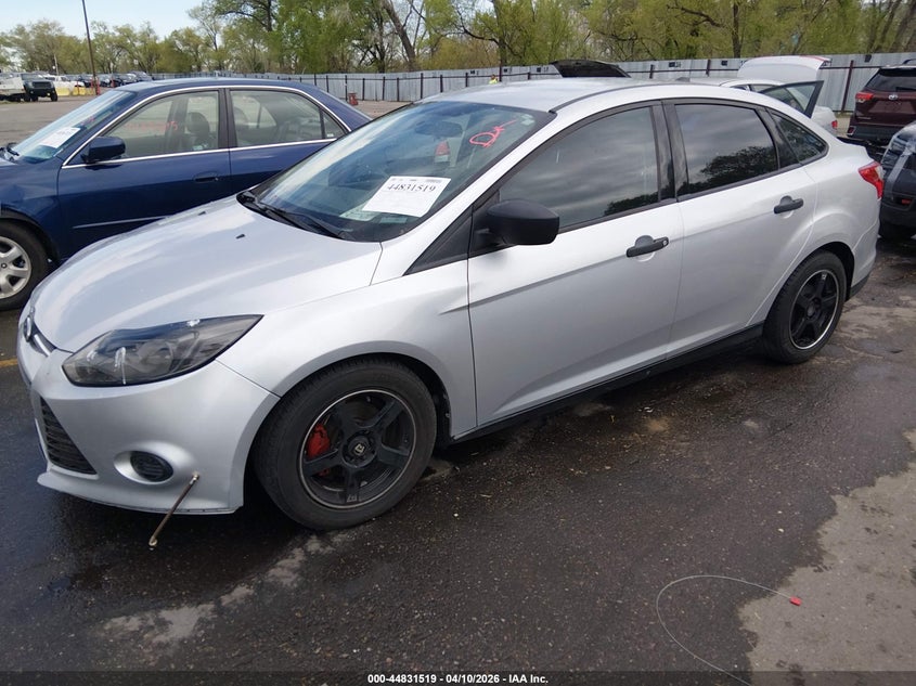 1FADP3E21EL452592 2014 Ford Focus 2.0 S silver