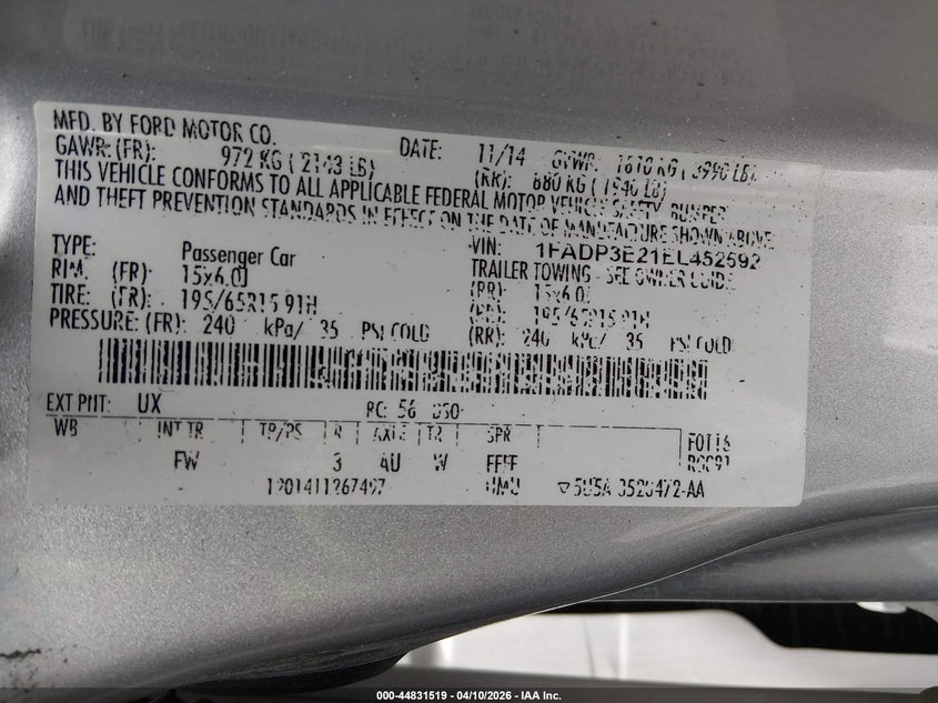 1FADP3E21EL452592 2014 Ford Focus 2.0 S silver