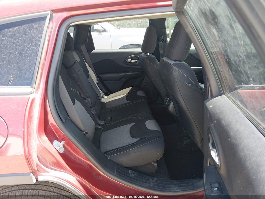 2016 Jeep Cherokee Sport VIN: 1C4PJMAB1GW286838 Lot: 44831535