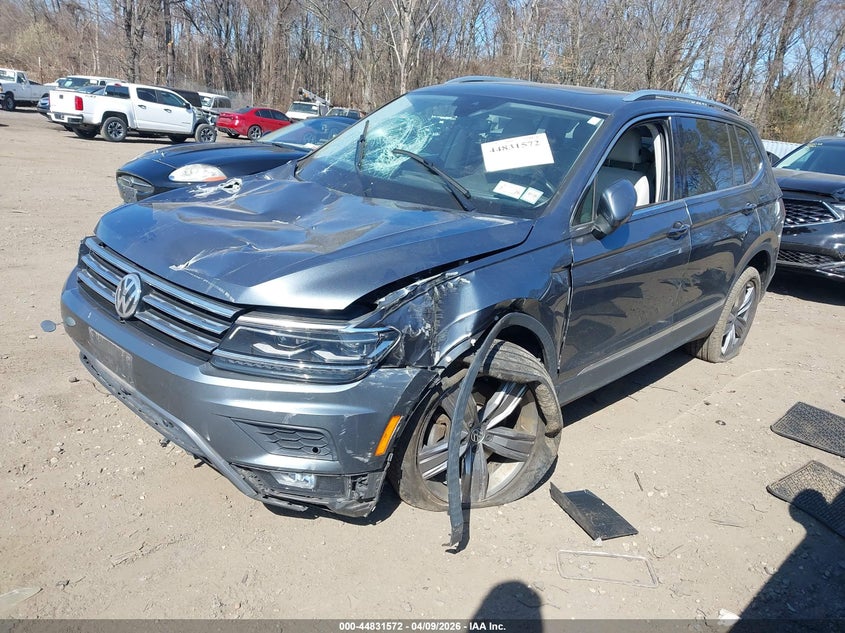 2018 VOLKSWAGEN TIGUAN auction photo 2