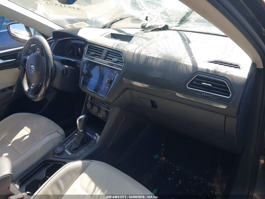 2018 VOLKSWAGEN TIGUAN auction photo 5