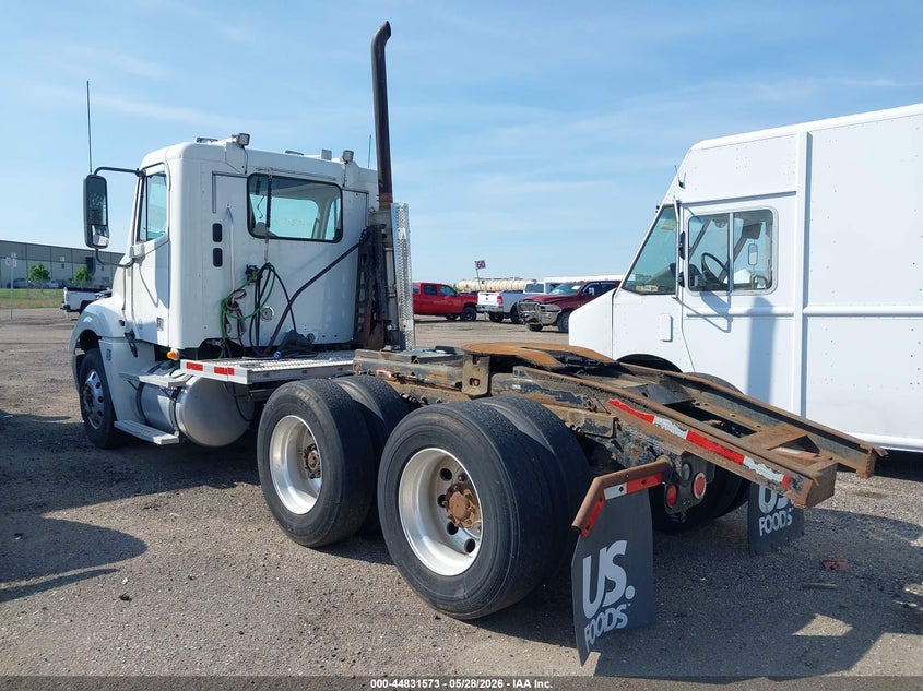 2009 OTHER FREIGHTLINER CONVENTIONAL COLUMBIA TRUCK N/A
