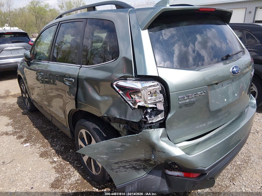 2017 Subaru Forester 2.5I Limited VIN: JF2SJAJC5HH527583 Lot: 44831614