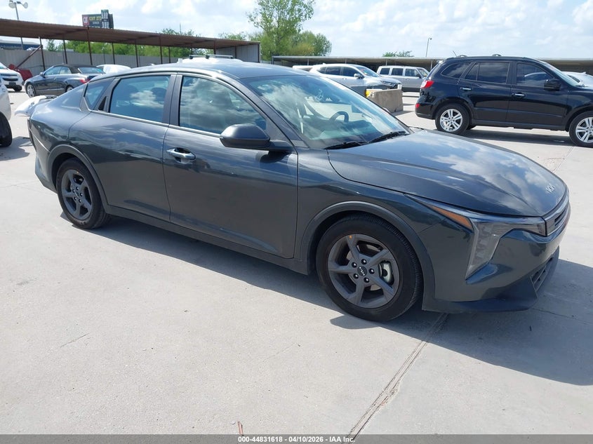 2025 Kia K4 Lxs