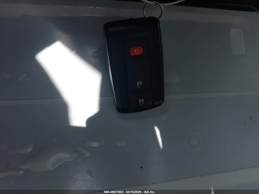 2005 Toyota Prius VIN: JTDKB20U350120111 Lot: 44831652