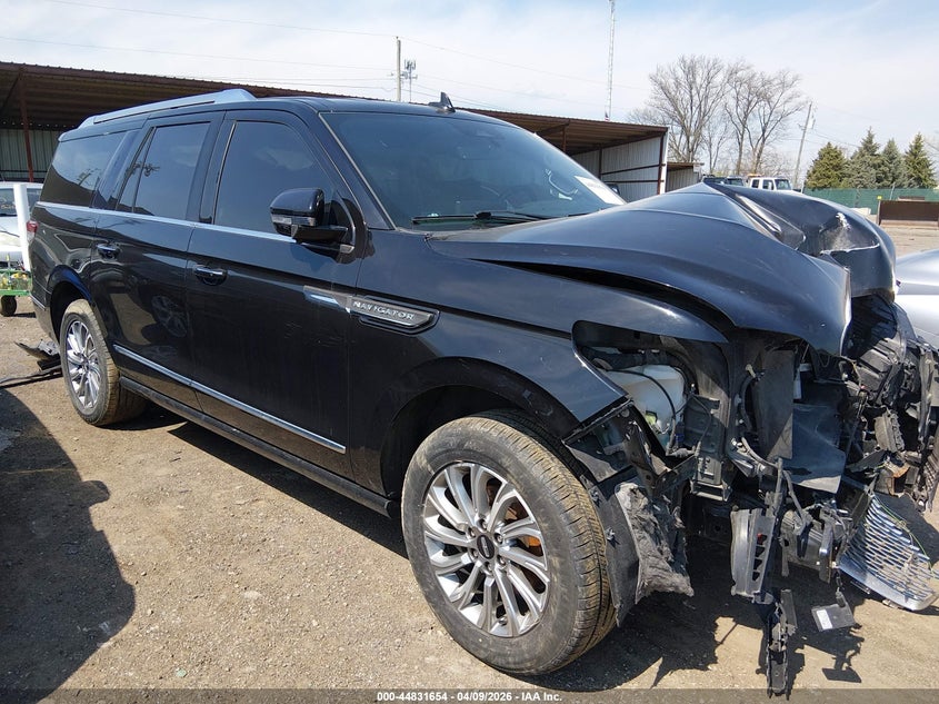 5LMJJ3NT7NEL02412 2022 Lincoln Navigator Standard L auction photo 1