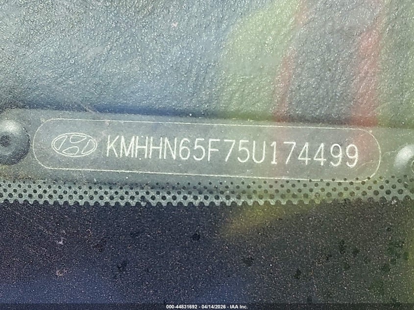 2005 Hyundai Tiburon Gt/Se VIN: KMHHN65F75U174499 Lot: 44831692