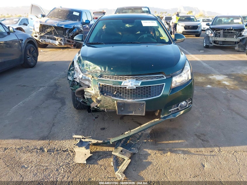 2014 Chevrolet Cruze 1.4 2Lt Auto green Lot 111044831704 Vin 1G1PE5SB2E7338485