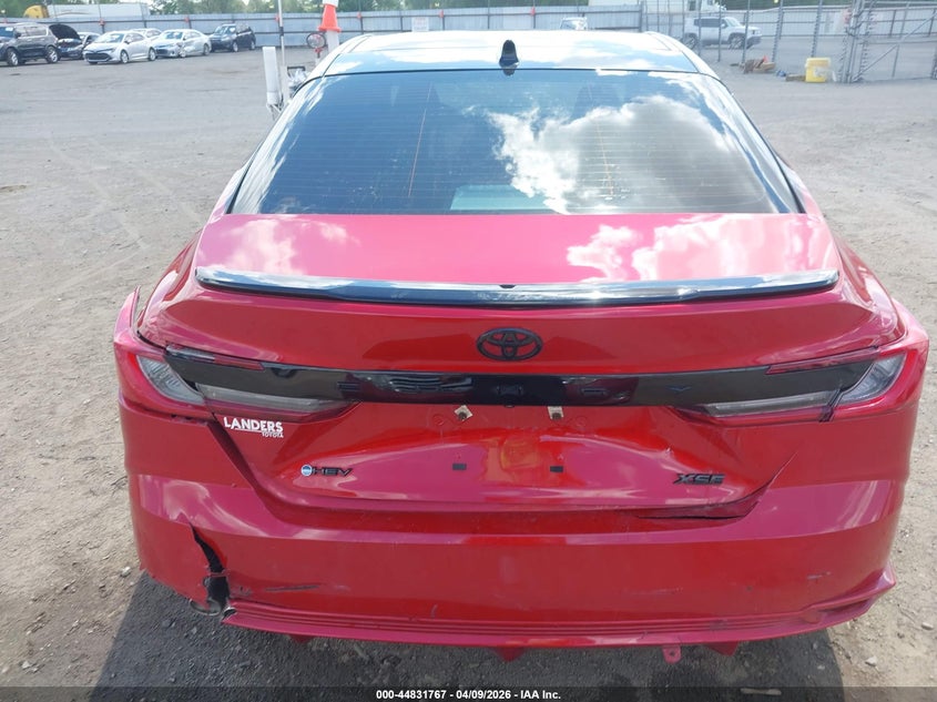 2025 Toyota Camry 2.5 Xse red Lot 111044831767 Vin 4T1DAACK1SU034294