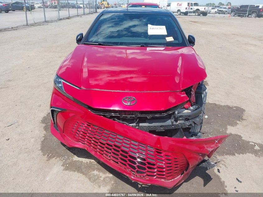 2025 Toyota Camry 2.5 Xse red Lot 111044831767 Vin 4T1DAACK1SU034294