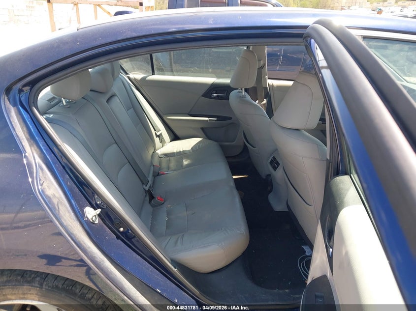 2016 HONDA ACCORD auction photo 8