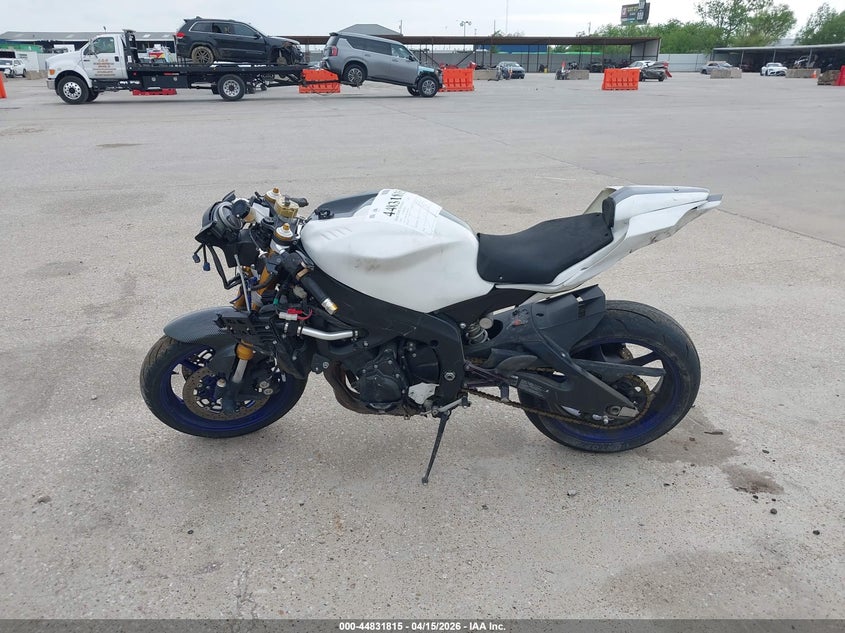 2015 Yamaha Yzfr6 VIN: JYARJ16E4FA033854 Lot: 44831815