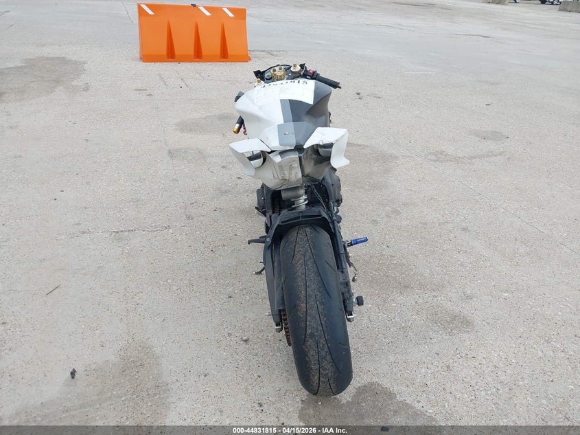 2015 Yamaha Yzfr6 VIN: JYARJ16E4FA033854 Lot: 44831815