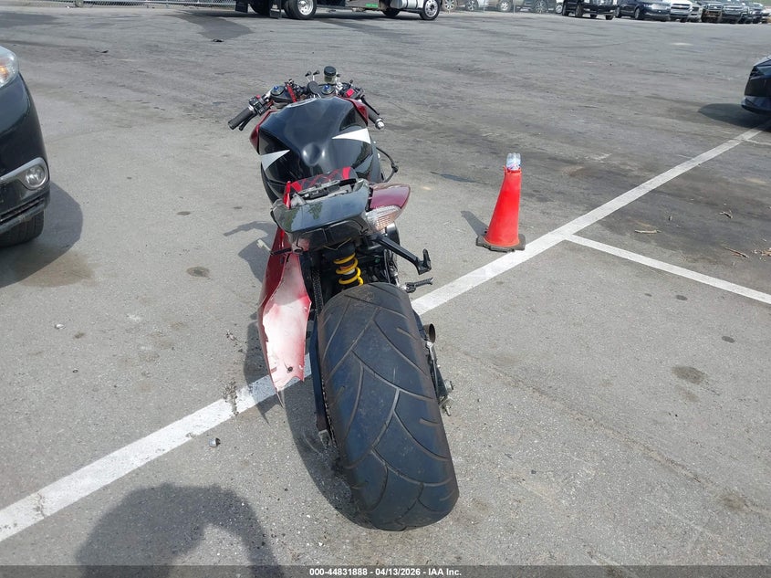 2006 Suzuki Gsx-R750 K6 VIN: JS1GR7KA762110716 Lot: 44831888