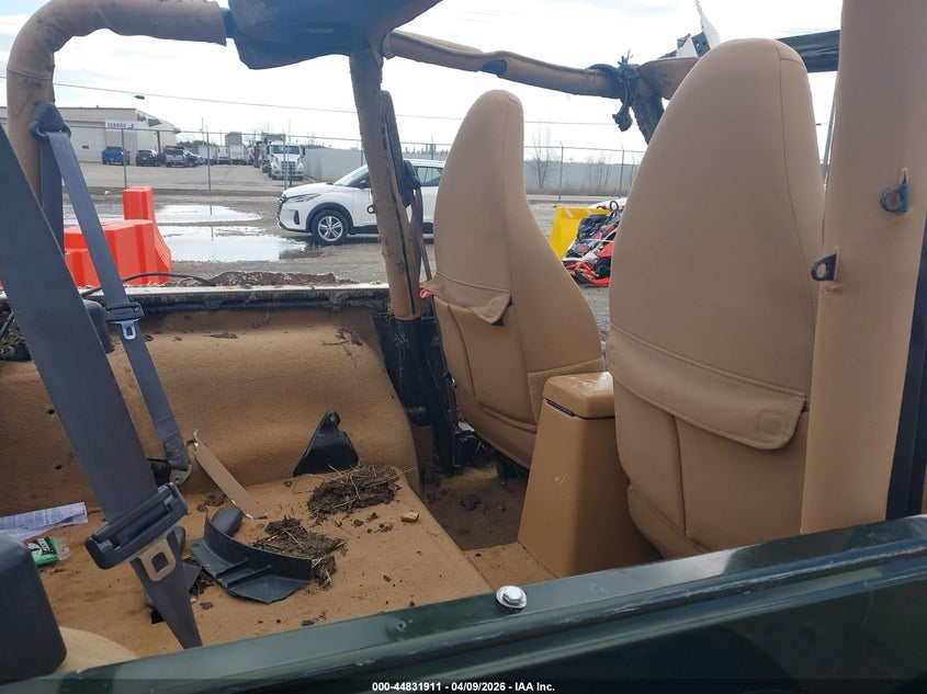 1998 Jeep Wrangler Sahara VIN: 1J4FY49S3WP774557 Lot: 44831911