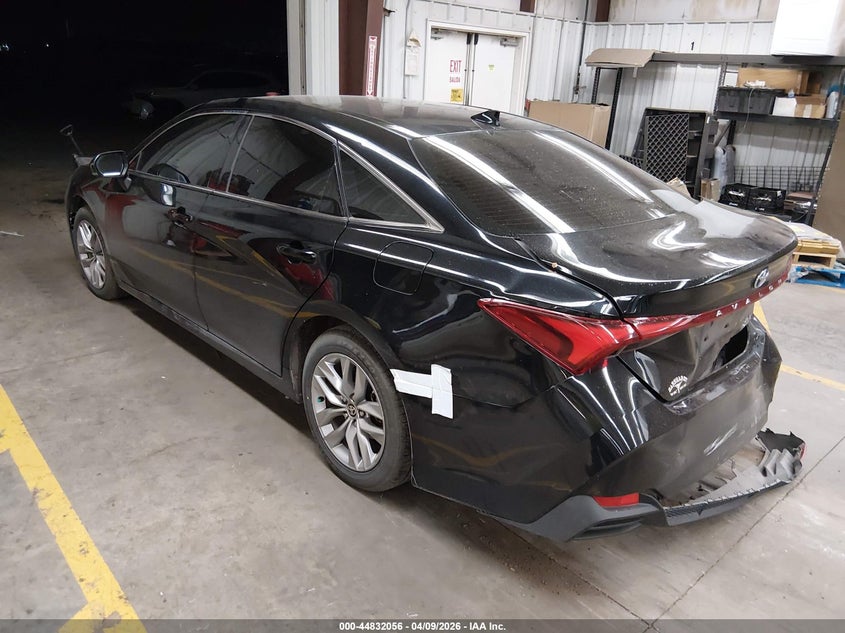 2022 Toyota Avalon Xle Hybrid