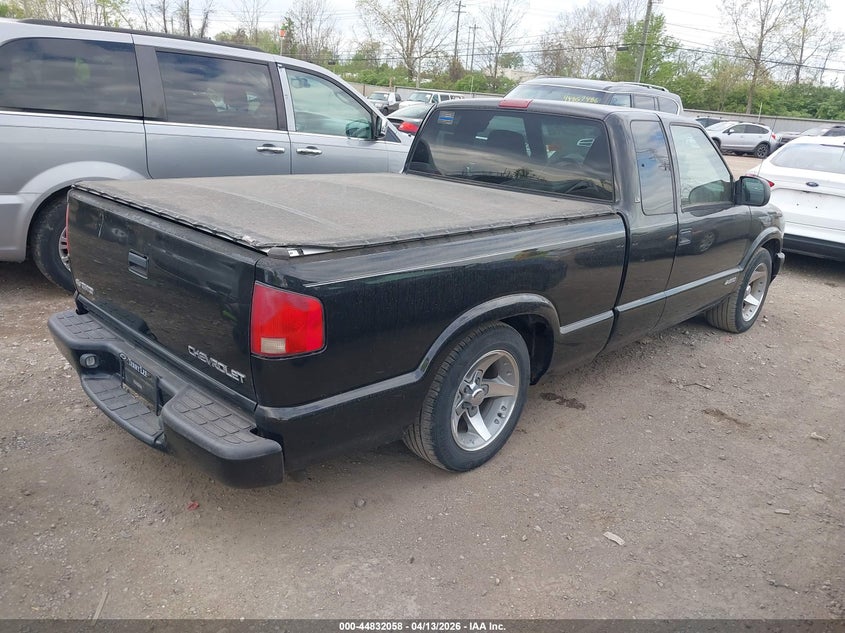 2002 Chevrolet S-10 Ls