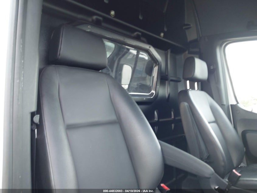 2022 Mercedes-Benz Sprinter 2500 Standard Roof V6 VIN: W1Y4EBHY7NT096803 Lot: 44832083