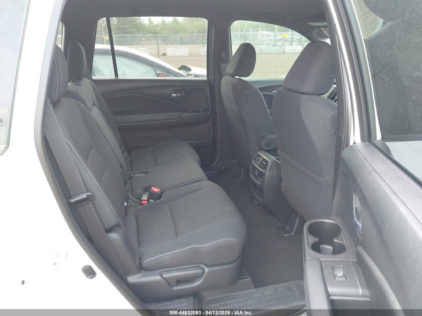 2021 Honda Passport 2Wd Sport VIN: 5FNYF7H24MB004611 Lot: 44832093