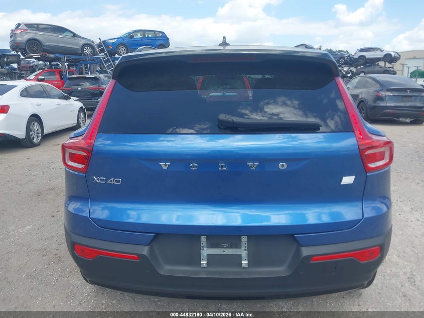 2021 Volvo Xc40 Recharge Pure Electric P8 VIN: YV4ED3UR7M2524676 Lot: 44832180