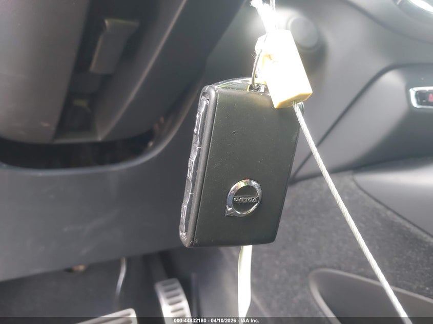 2021 Volvo Xc40 Recharge Pure Electric P8 VIN: YV4ED3UR7M2524676 Lot: 44832180