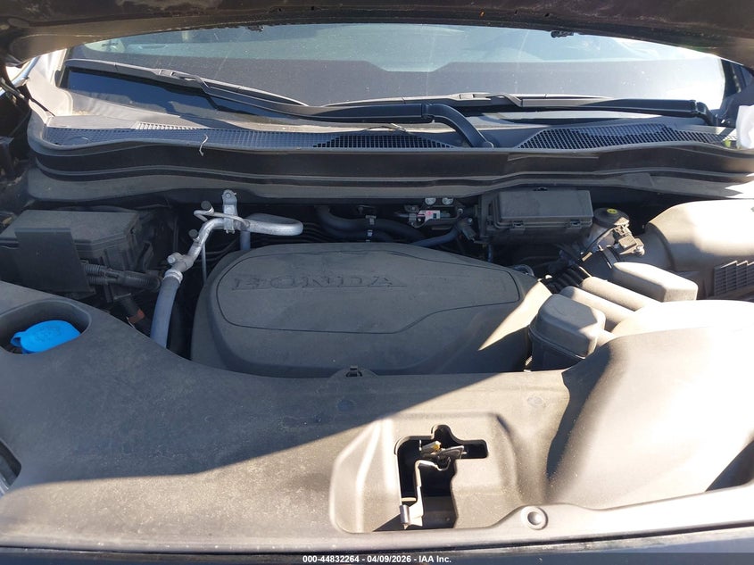 2022 Honda Passport Awd Trailsport VIN: 5FNYF8H63NB016341 Lot: 44832264