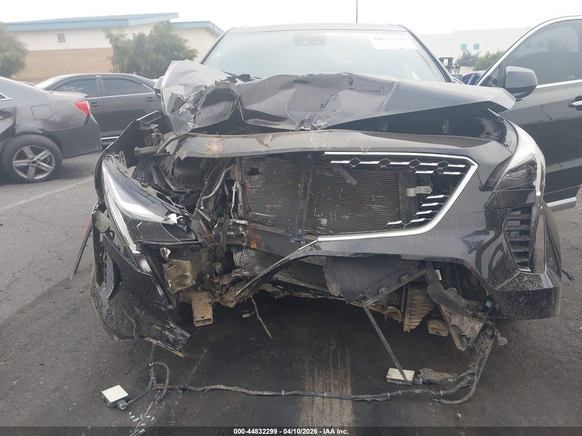 2020 Cadillac Xt4 Fwd Premium Luxury VIN: 1GYFZCR46LF020157 Lot: 44832299