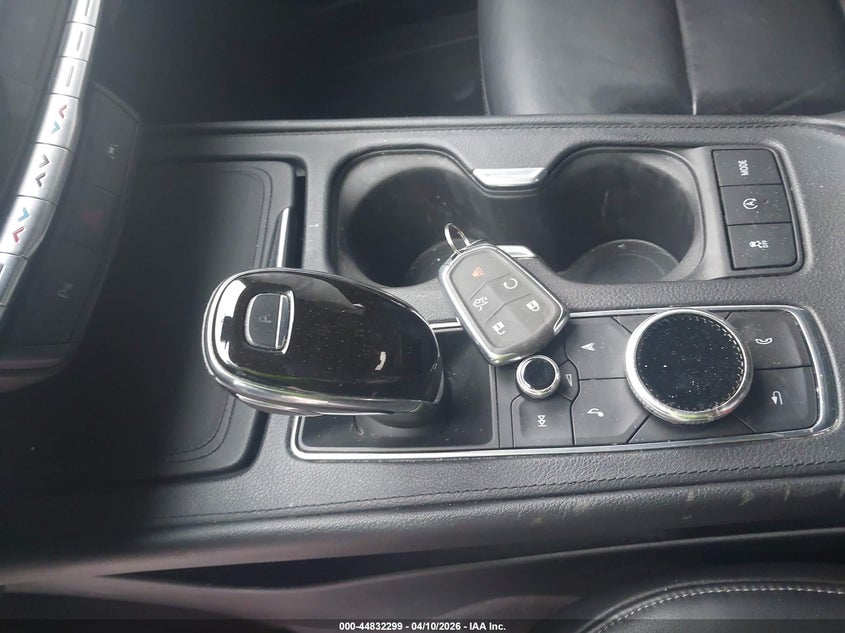 2020 Cadillac Xt4 Fwd Premium Luxury VIN: 1GYFZCR46LF020157 Lot: 44832299