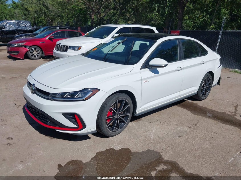 2025 VOLKSWAGEN JETTA GLI auction photo 2