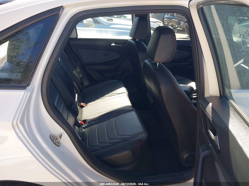 2025 VOLKSWAGEN JETTA GLI auction photo 8